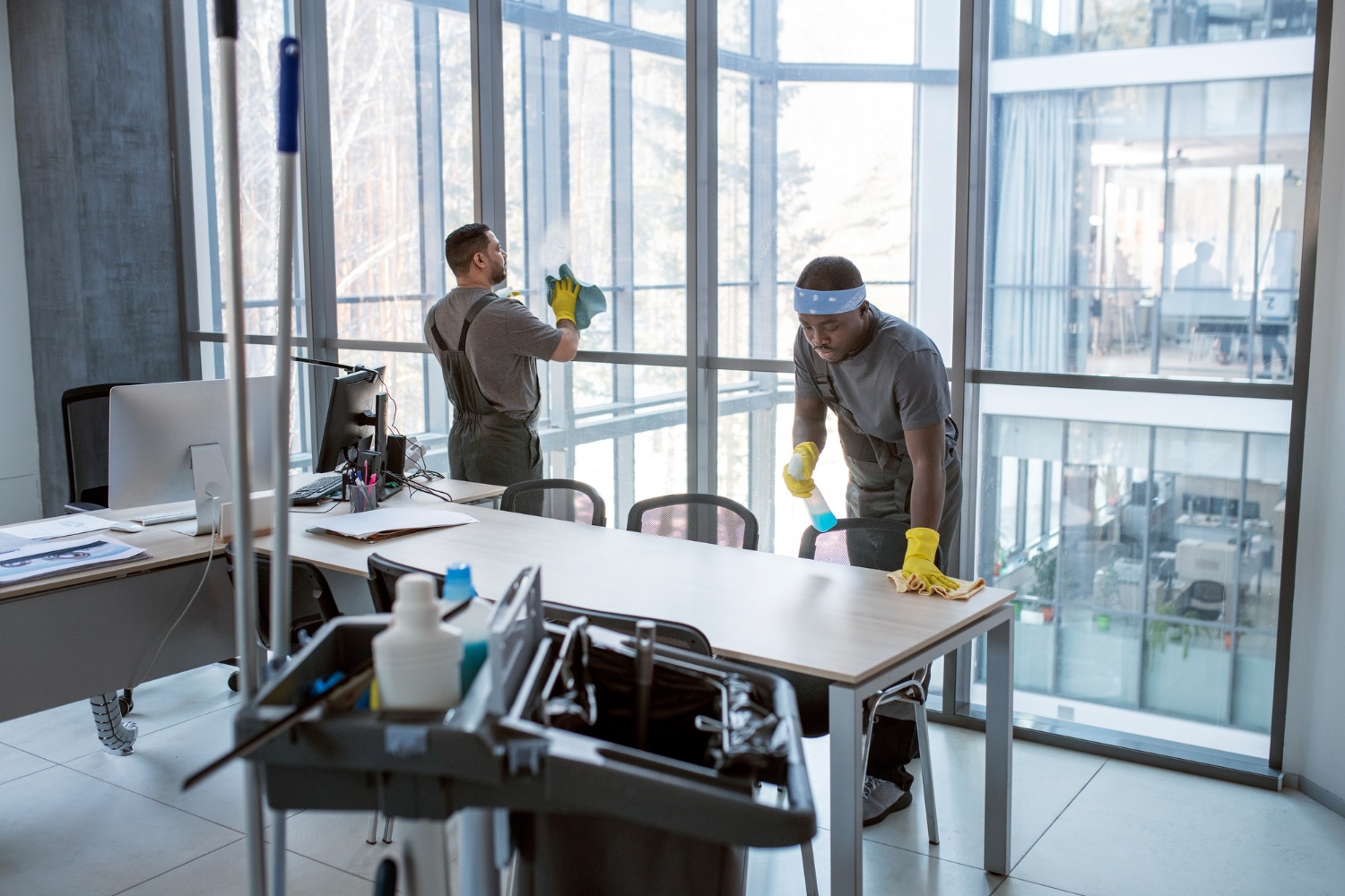 Professional office cleaners in London cleaning the workplace