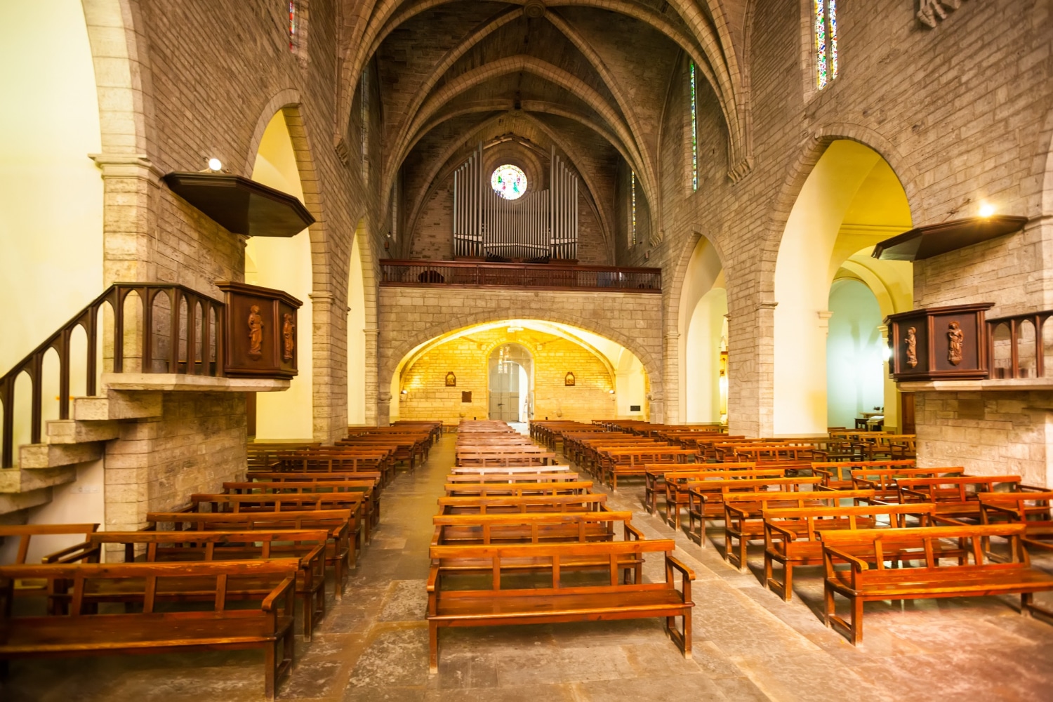 Commercial cleaning for churches in London