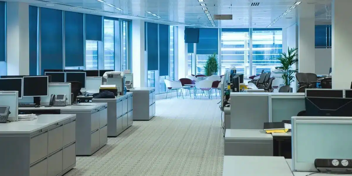 Office cleaning and commercial cleaning services in London